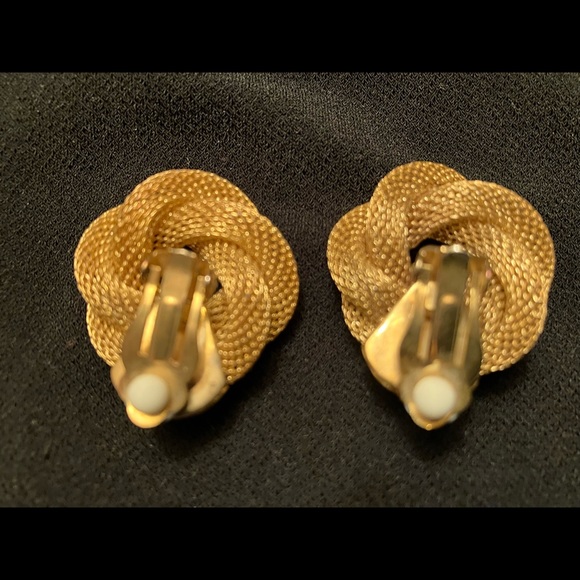Vintage gorgeous gold braid earrings - Picture 3 of 3